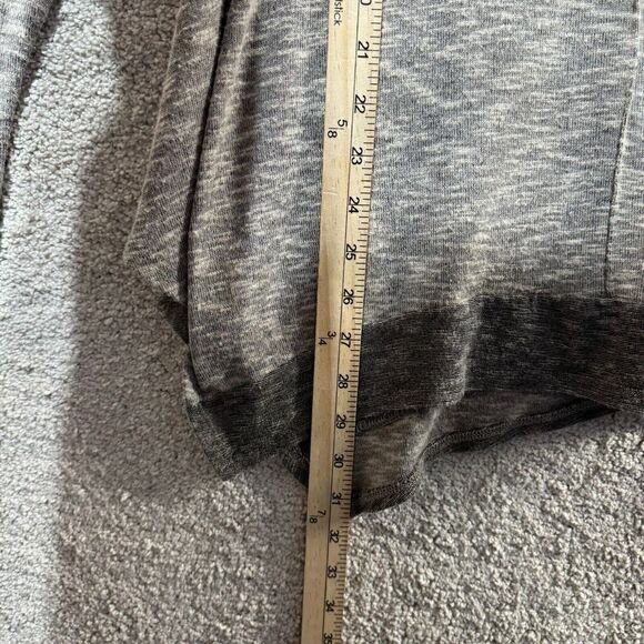 Soft Surroundings Tunic Top Women's Medium Gray V-Neck Sharkbite Hem Long Sleeve - Picture 7 of 9